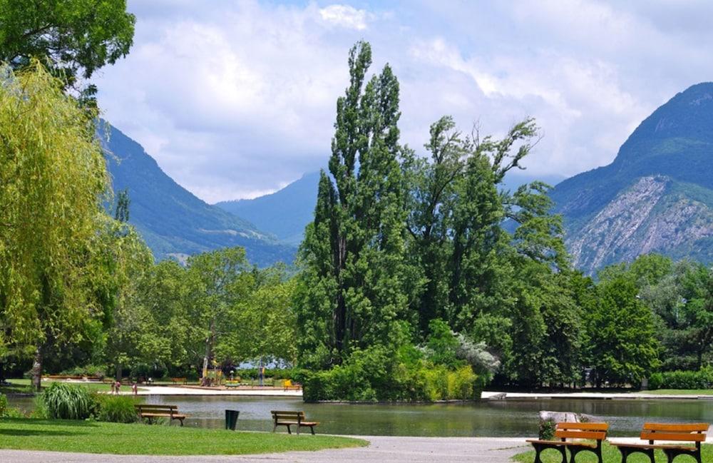 Abbatiale Hotel Et Restaurant Grenoble Centre エクステリア 写真